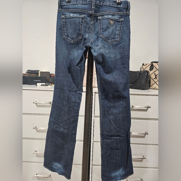 Guess Jeans - Picture 5 of 10